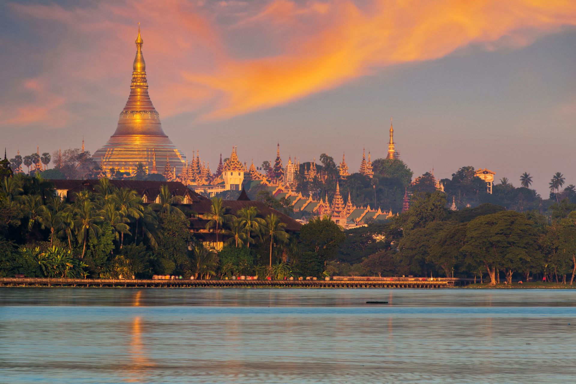 Yangoon (Rangoon), ancienne capitale Birmane - Routes de ...